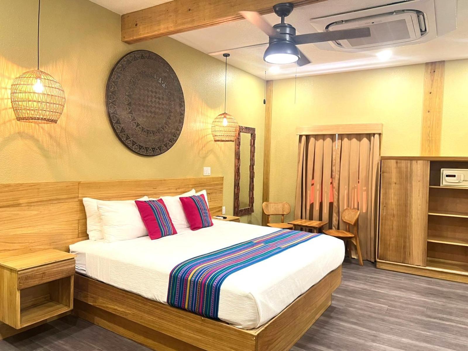 Mr. Tucan Hotel West End Εξωτερικό φωτογραφία