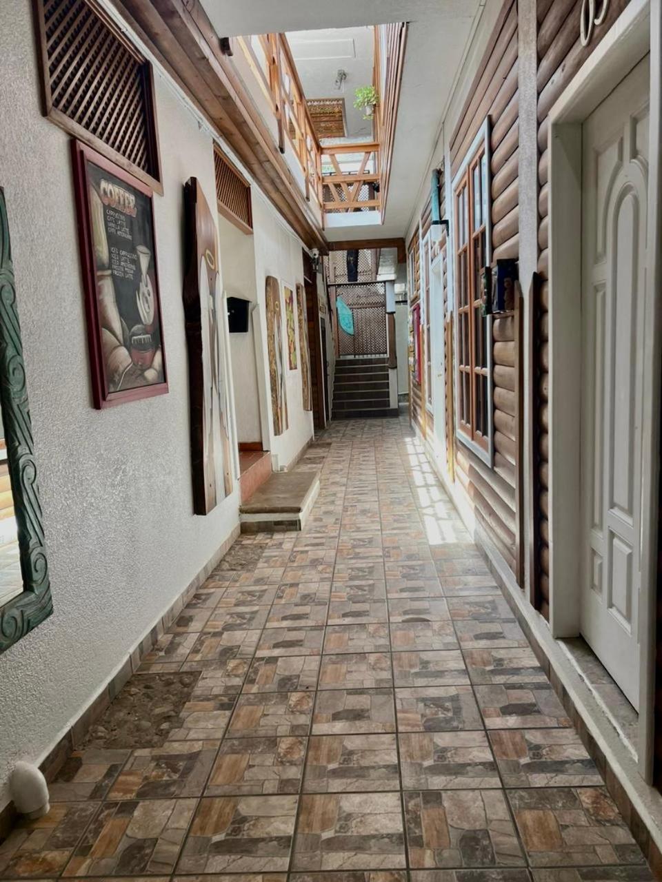 Mr. Tucan Hotel West End Εξωτερικό φωτογραφία