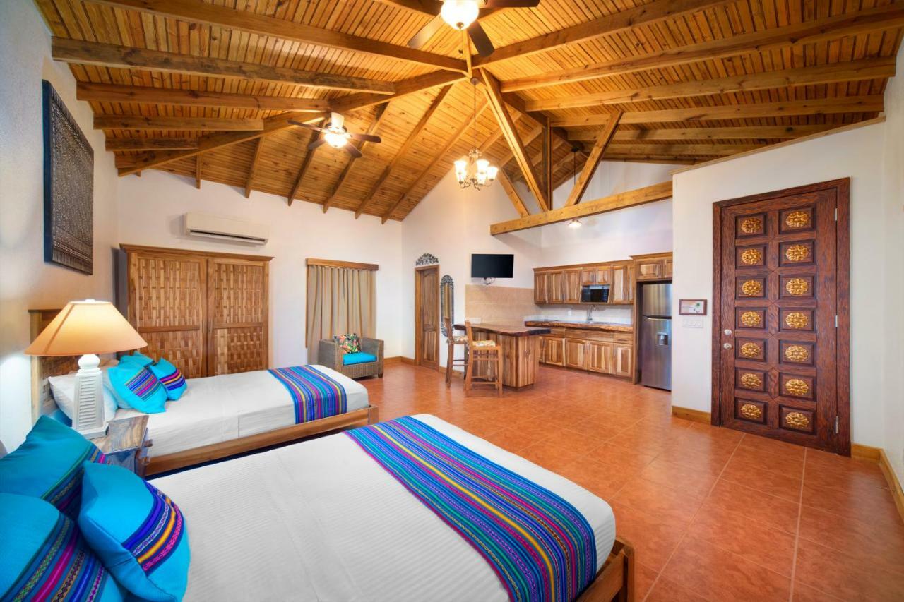 Mr. Tucan Hotel West End Εξωτερικό φωτογραφία