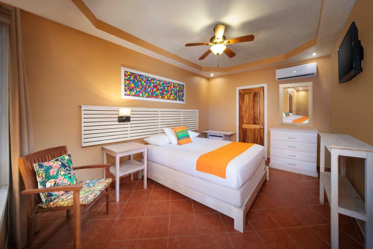 Mr. Tucan Hotel West End Εξωτερικό φωτογραφία