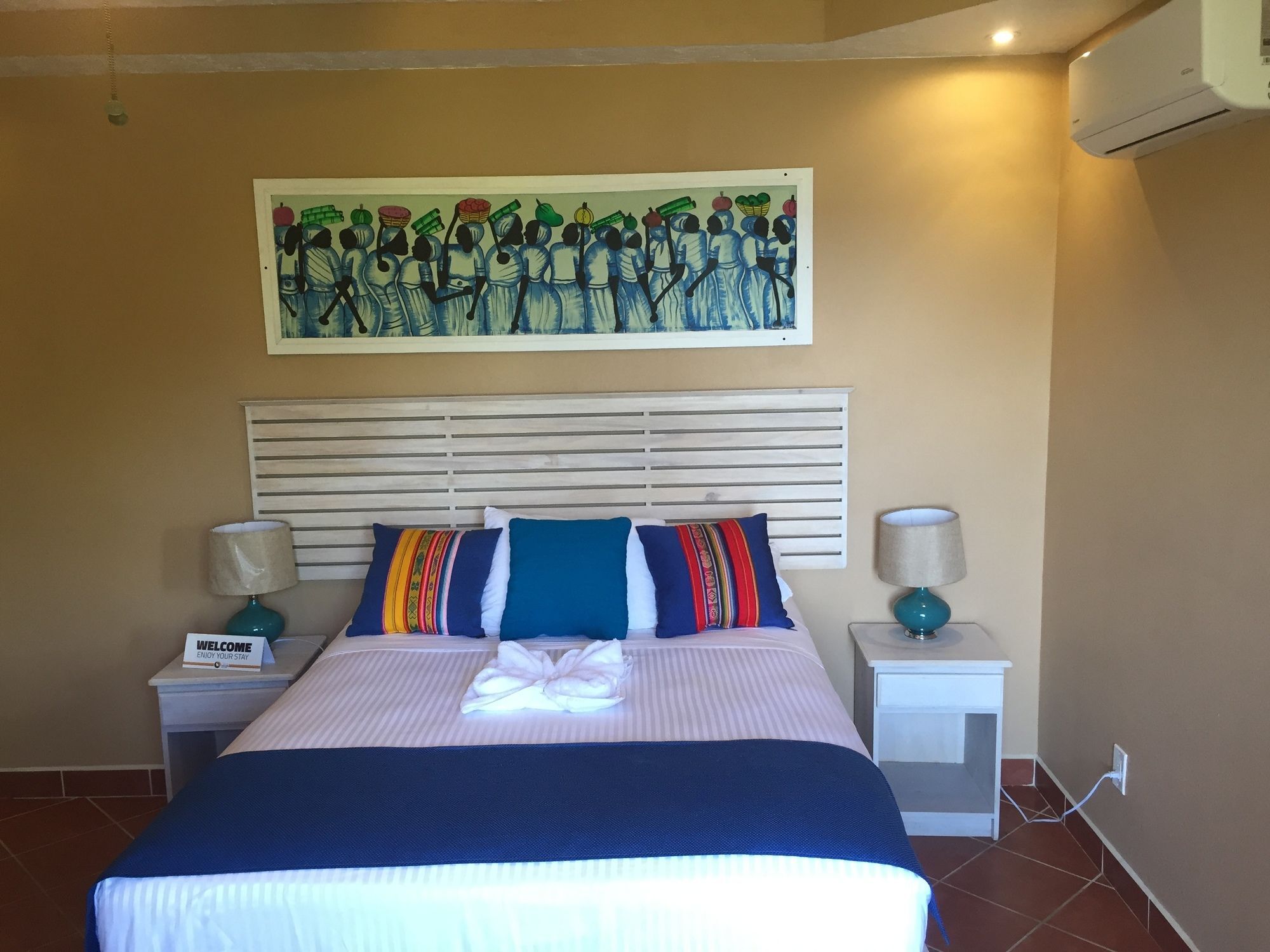 Mr. Tucan Hotel West End Εξωτερικό φωτογραφία